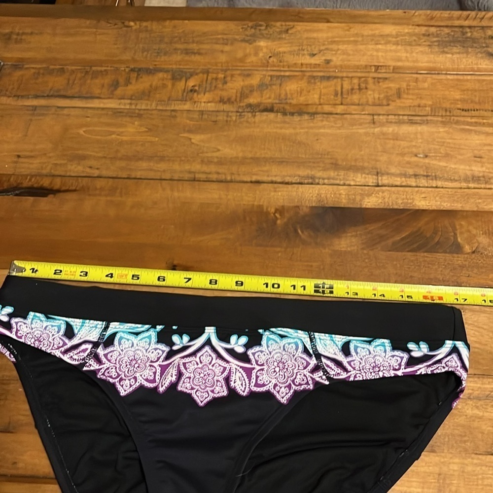 Athleta Hilo Band Bottom HILB
Bikini Bottoms NWT Size L - Picture 5 of 6